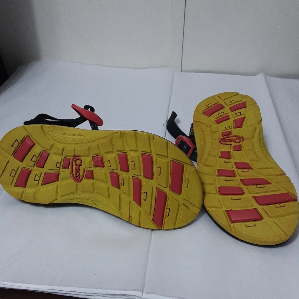 CHACO ZX/1 Ecotread Crest Citrus Colorway Kid's‎ 2 Strappy Sandals